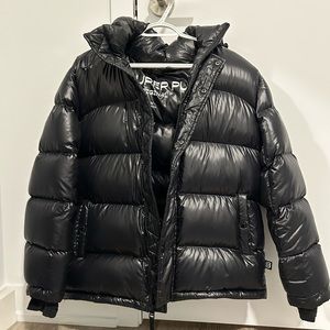 Black Aritzia Superpuff (women’s)